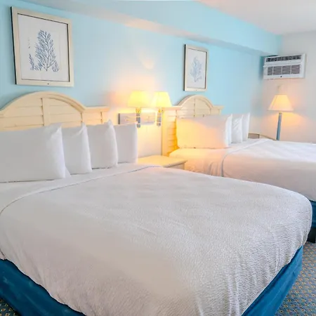 Direct Oceanfront Double Queen Suite! Stunning Ocean Views! Sleeps 4! Sea Mist 20802